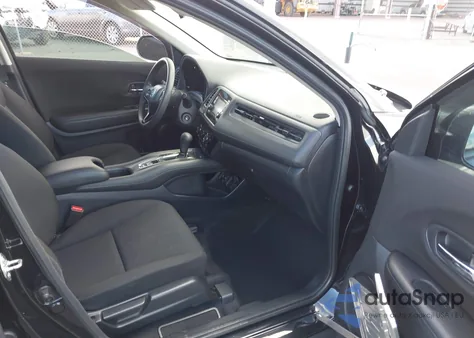 2018 Honda Hr-V Lx z USA, uszkodzony, nr VIN 3CZRU5H33JM720215